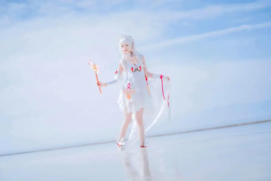 6k白衣壁纸-盐湖 - 美女-cos「哲风壁纸」