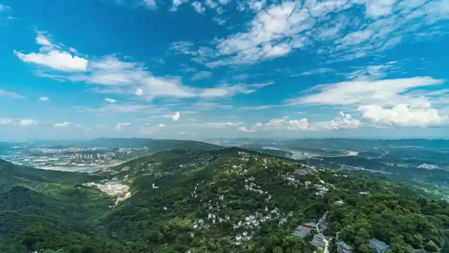 2k城镇壁纸-山峰 - 山谷-晴朗「哲风壁纸」