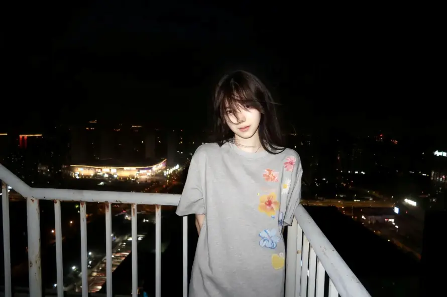 15k夜晚壁纸-灯光 - 美女-氛围感「哲风壁纸」