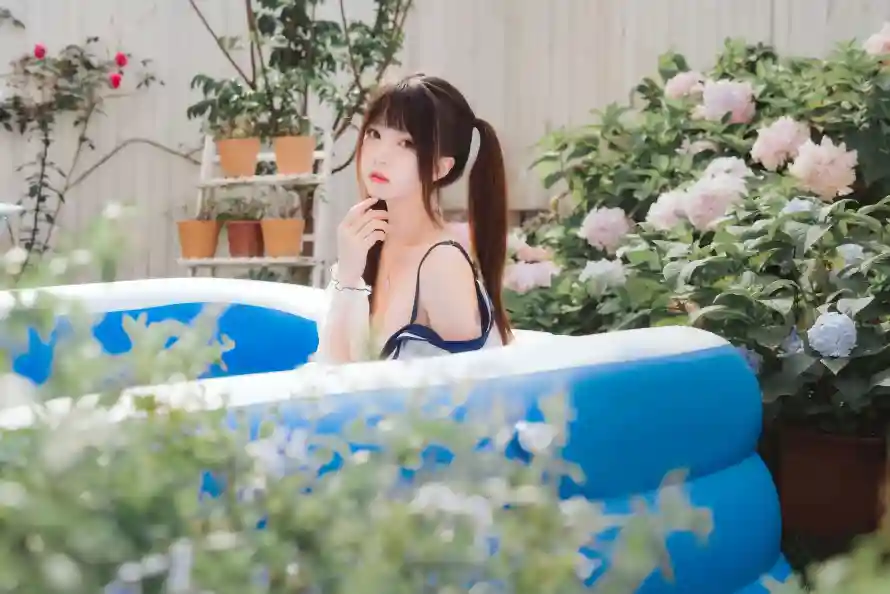 8k休闲壁纸-夏日 - 户外-泳池「哲风壁纸」