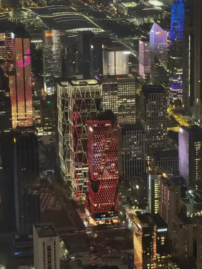 4k城市壁纸 - 夜景 - 广州 - 建筑「哲风壁纸」