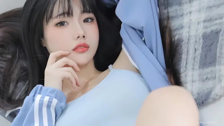 2k室内壁纸-清纯 - 红唇-美女「哲风壁纸」