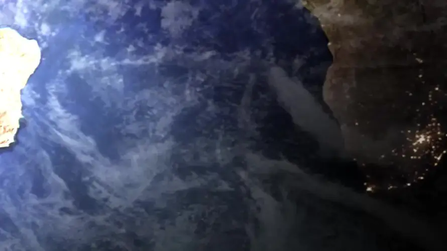 2k地球壁纸-夜景 - 太空-宇宙「哲风壁纸」