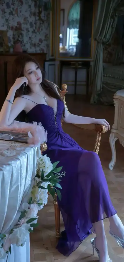 4k深景壁纸 - 礼服 - 美女 - 花卉「哲风壁纸」