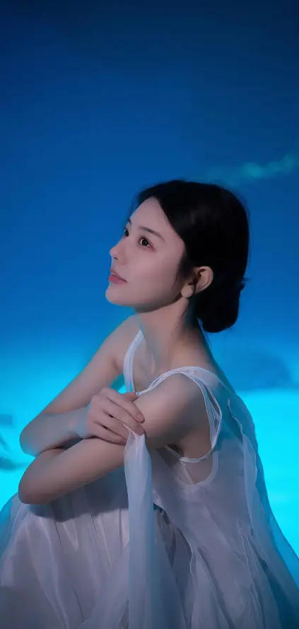 4k优雅壁纸 - 侧脸 - 梦幻 - 气质「哲风壁纸」