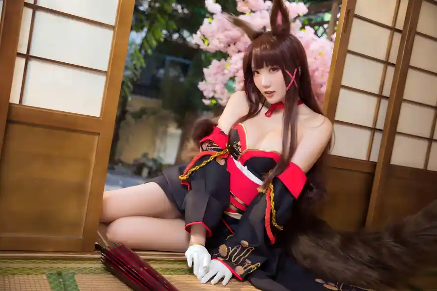 8k和服壁纸-木门 - 樱花-红衣「哲风壁纸」