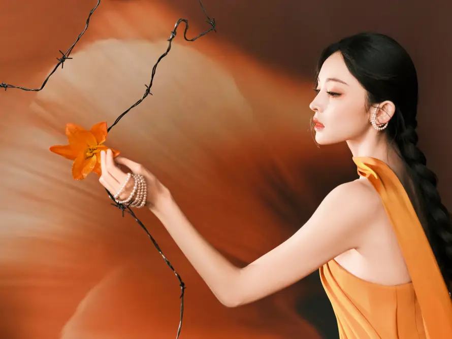 6k优雅壁纸-侧颜 - 戒指-持花「哲风壁纸」