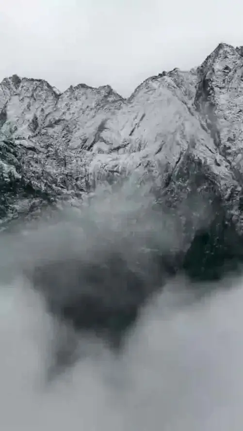 4k云海壁纸 - 云雾 - 冰雪 - 冷峻「哲风壁纸」