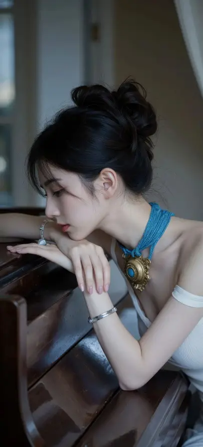4k优雅壁纸 - 室内 - 盘发 - 美女「哲风壁纸」