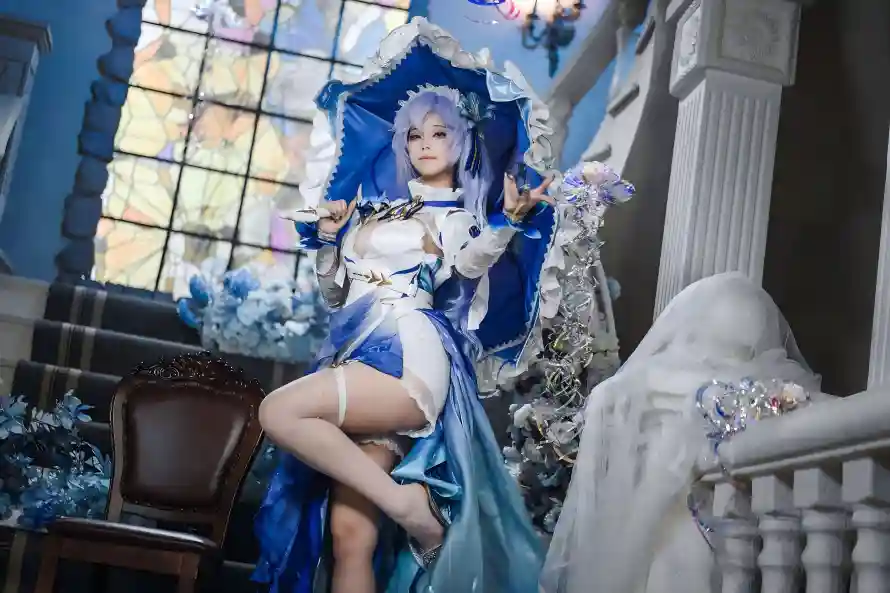 5k椅子壁纸-楼梯 - 美女-cos「哲风壁纸」