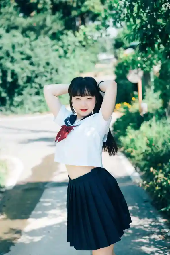 4k写真壁纸 - 夏日 - 小路 - 少女「哲风壁纸」 4k写真壁纸 - 夏日 - 小路 - 少女「哲风壁纸」