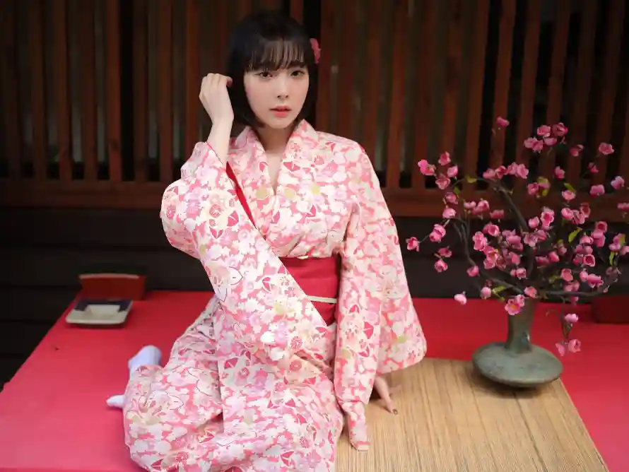 2k写真壁纸-和服 - 坐姿-室内「哲风壁纸」