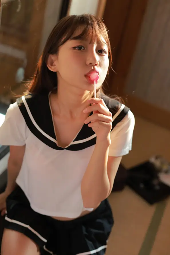 4k女生壁纸 - 室内 - 甜美 - 白色「哲风壁纸」