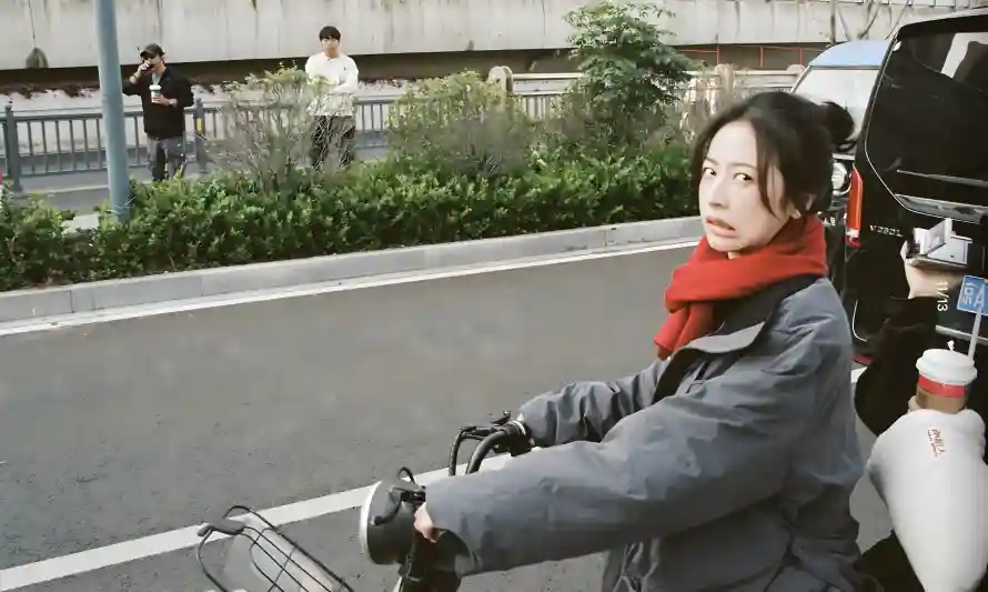 2k户外壁纸-绿植 - 街拍-街道「哲风壁纸」
