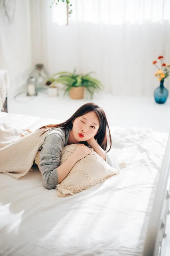 4k休闲壁纸 - 写真 - 卧室 - 女生「哲风壁纸」