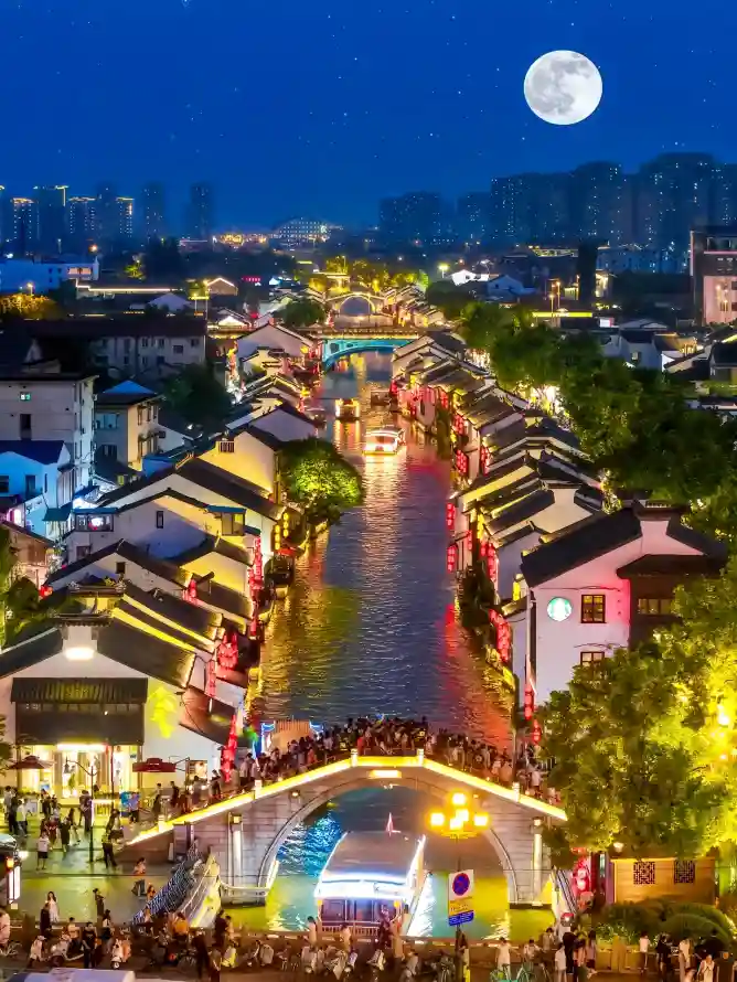 4k人群壁纸 - 夜晚 - 夜景 - 拱桥「哲风壁纸」