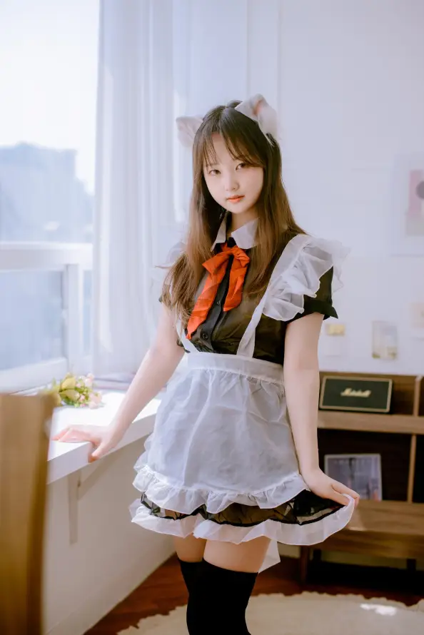 4k可爱壁纸 - 围裙 - 室内 - 少女「哲风壁纸」