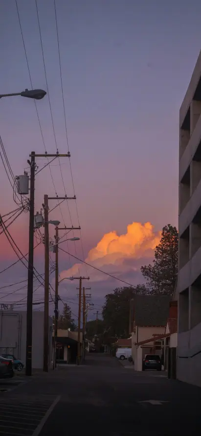 4k云彩壁纸 - 城市 - 大道 - 天空「哲风壁纸」