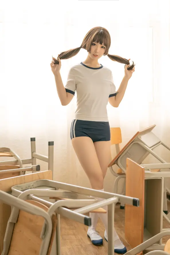 4k女生壁纸 - 学生 - 教室 - 校园「哲风壁纸」