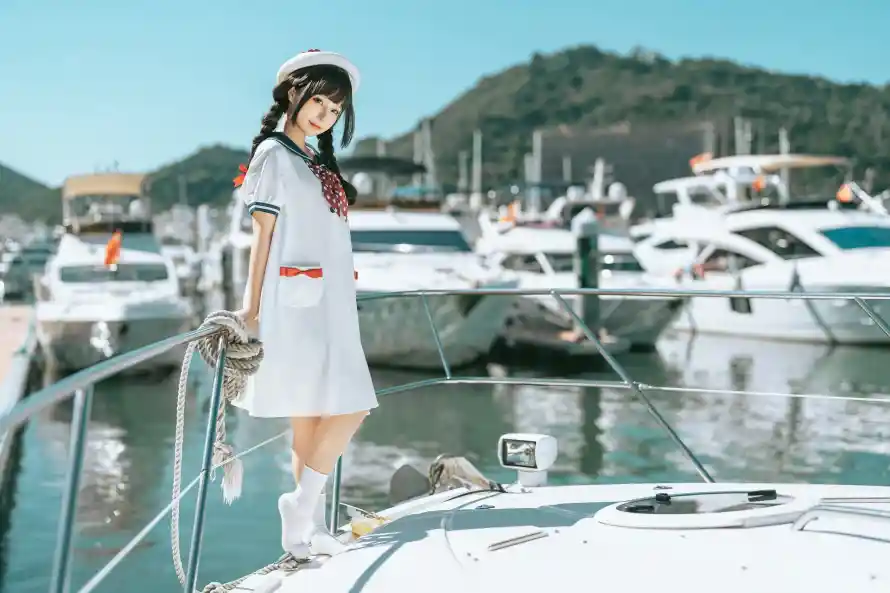 2k女孩壁纸-山水 - 帽子-户外「哲风壁纸」 2k女孩壁纸-山水 - 帽子-户外「哲风壁纸」