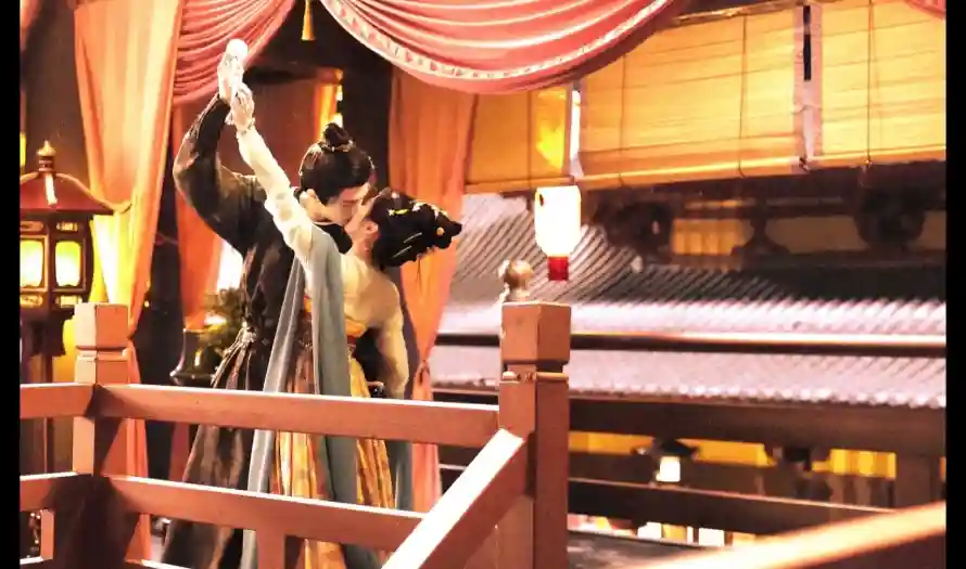 2k古装壁纸-古风 - 红帘-包上恩「哲风壁纸」