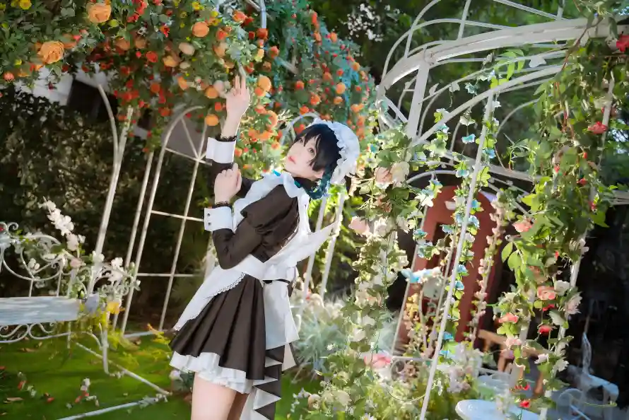 6k园艺壁纸-美女 - 花园-花架「哲风壁纸」
