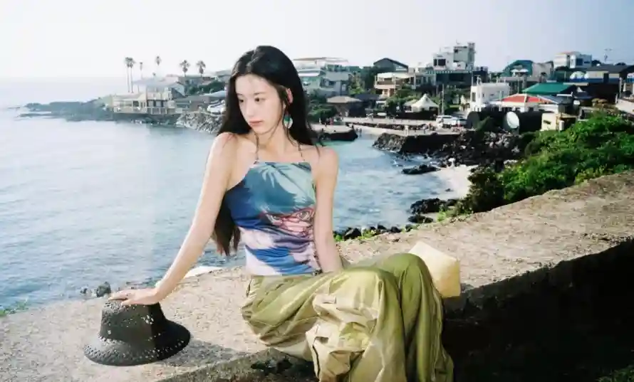 2k休闲壁纸-城镇 - 夏日-帽子「哲风壁纸」