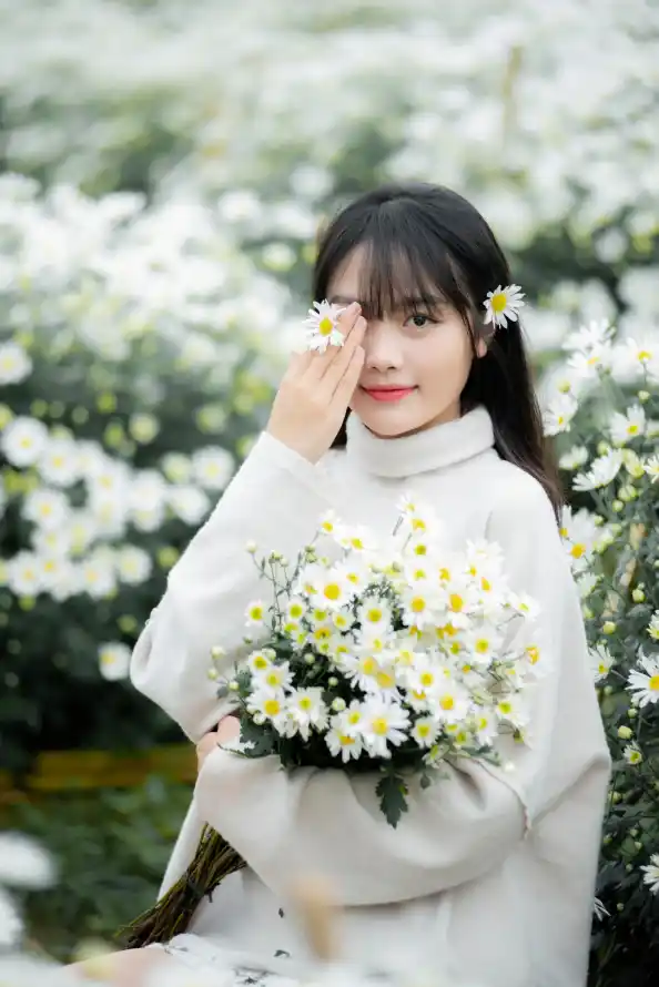 4k女孩壁纸 - 捧花 - 春天 - 清新「哲风壁纸」