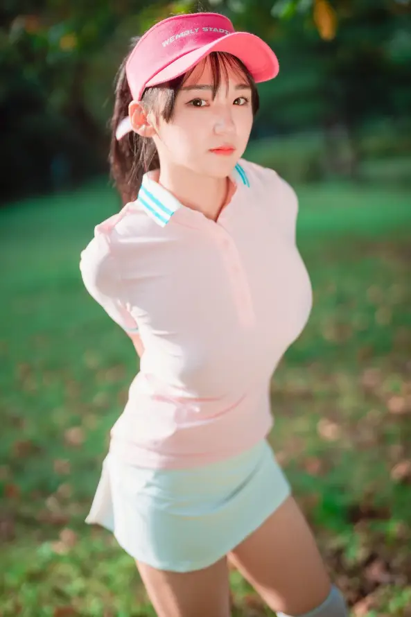 4k夏日壁纸 - 女生 - 户外 - 树木「哲风壁纸」
