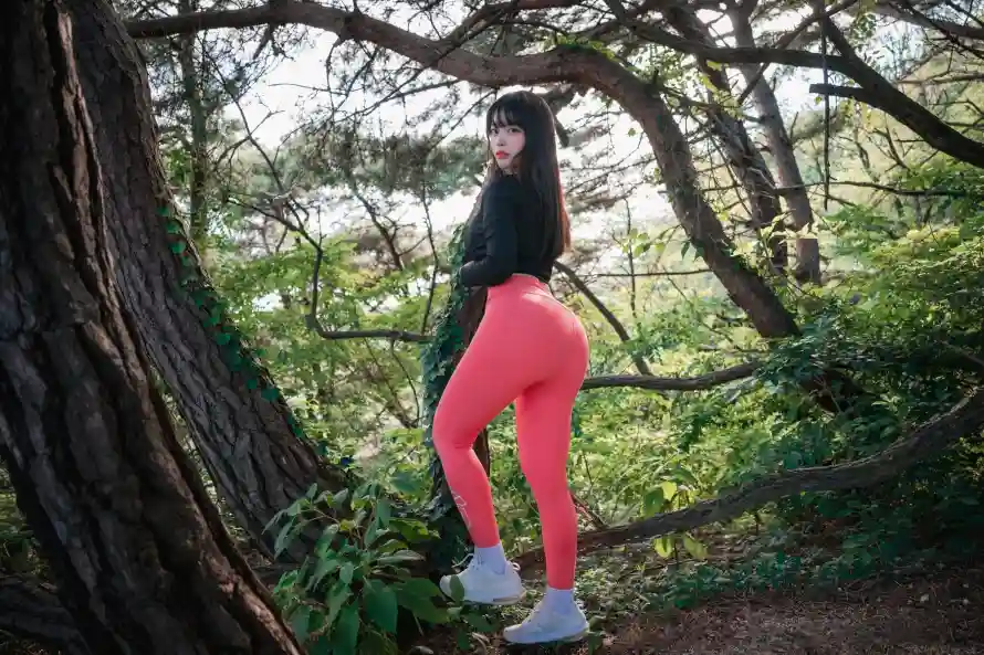 4k休闲壁纸 - 健身 - 女性 - 户外「哲风壁纸」