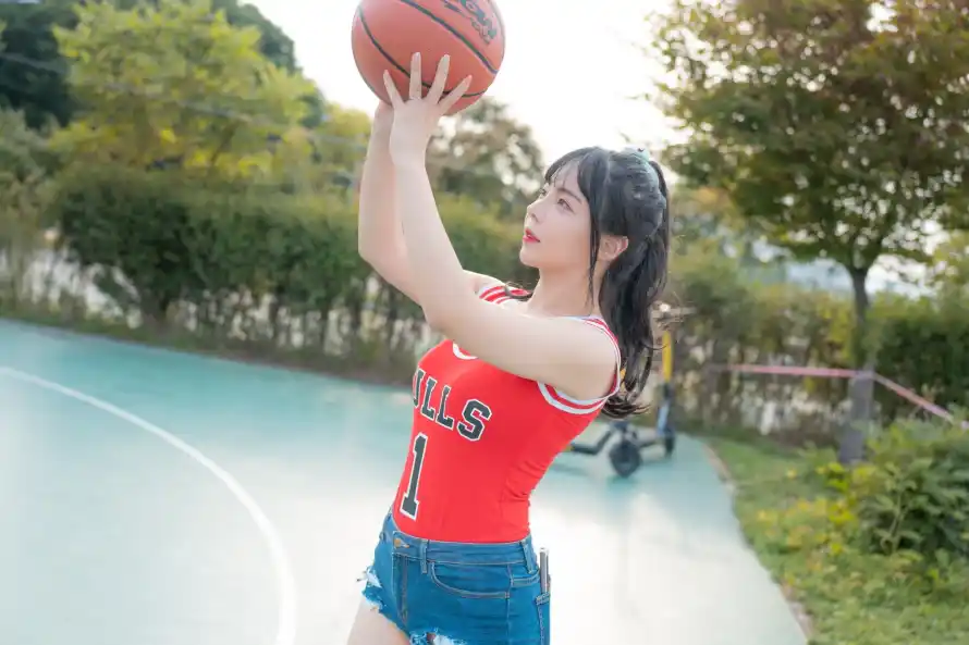 2k休闲壁纸-夏日 - 户外-投篮「哲风壁纸」