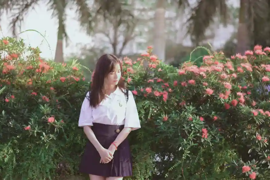 4k公园壁纸 - 花 - 夏日 - 少女「哲风壁纸」 4k公园壁纸 - 花 - 夏日 - 少女「哲风壁纸」
