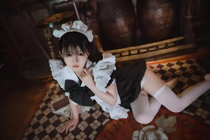 6k可爱壁纸-室内 - 少女-白丝「哲风壁纸」