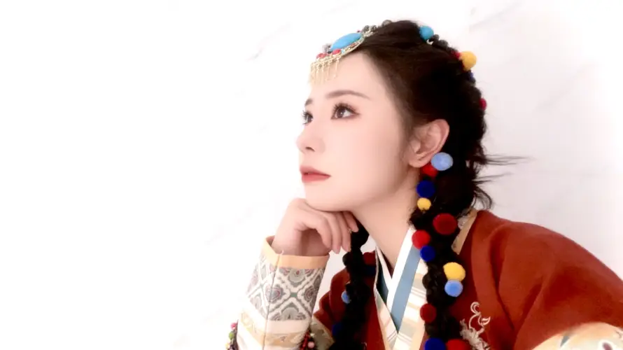 3k侧脸壁纸-女神 - 甜美-红衣「哲风壁纸」