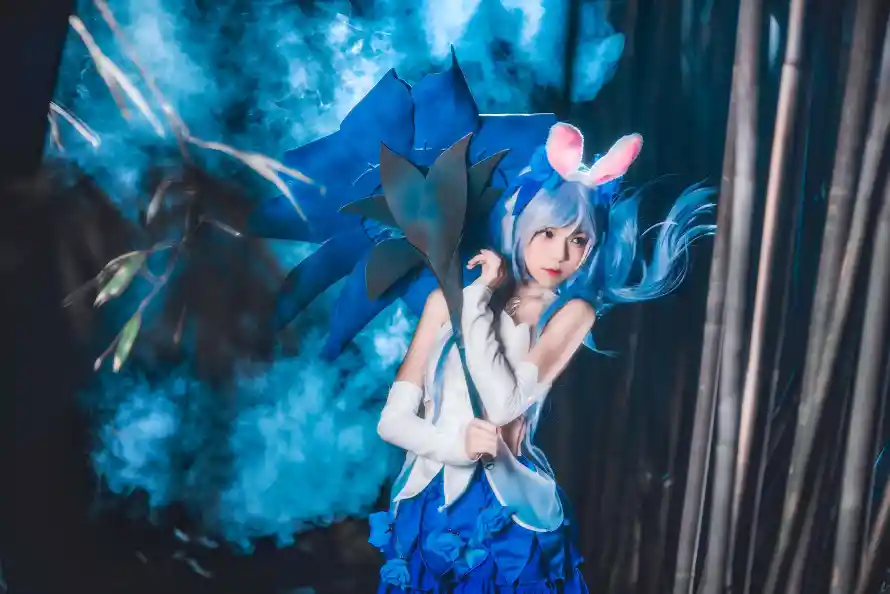 8k兔耳壁纸-竹林 - 蓝发-cos「哲风壁纸」