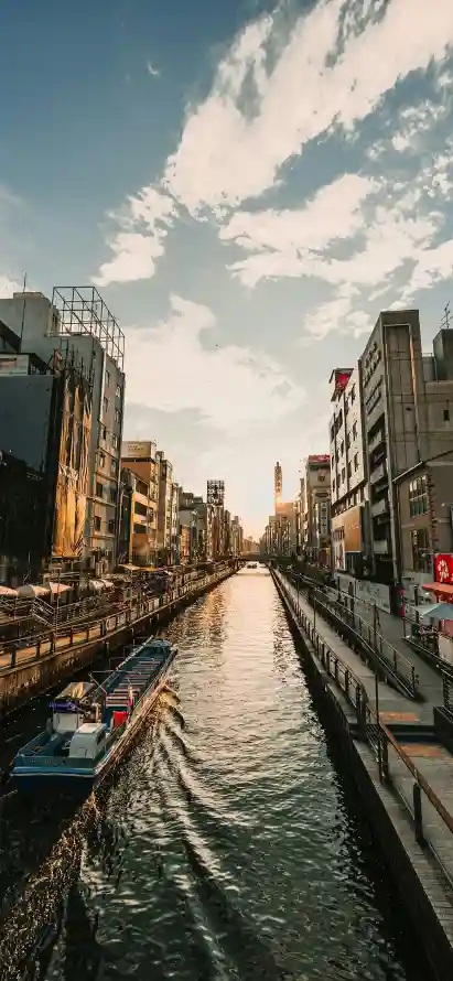 4k大阪壁纸 - 日本 - 湖水 - 白云「哲风壁纸」