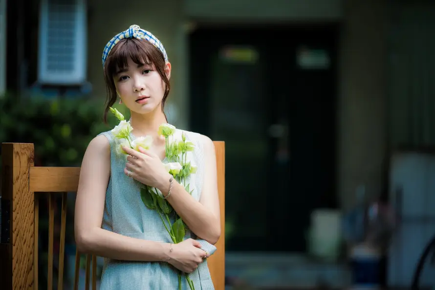 3k住宅壁纸-花 - 少女-户外「哲风壁纸」