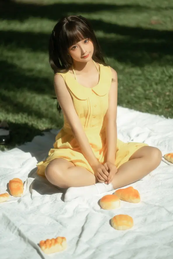 4k写真壁纸 - 户外 - 美女 - 草地「哲风壁纸」