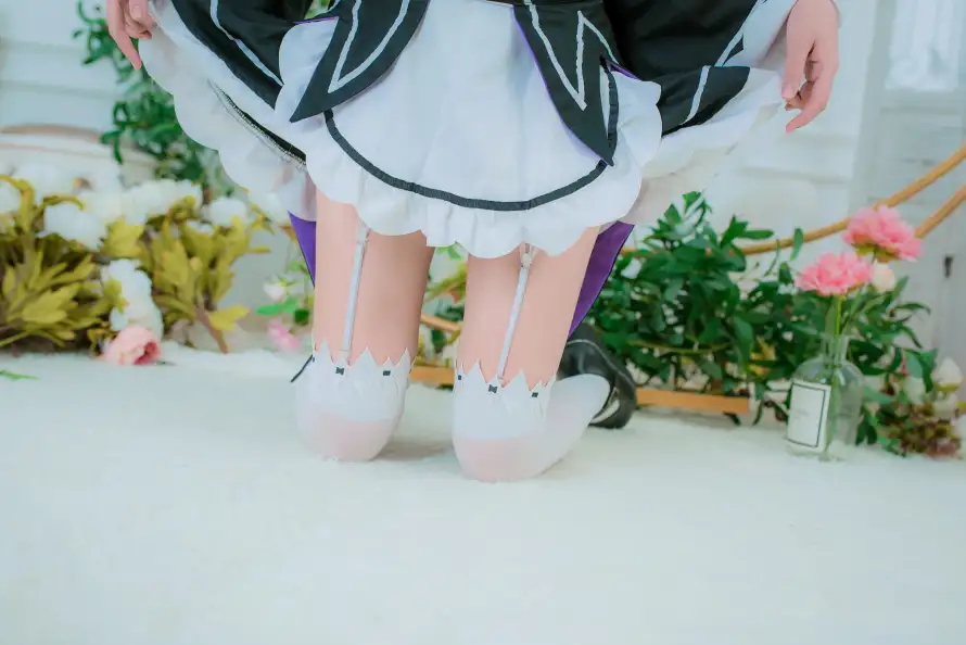 5k乖巧壁纸-室内 - 少女-白丝「哲风壁纸」