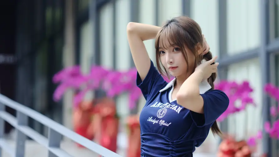 4k女生壁纸-花 - 少女-户外「哲风壁纸」
