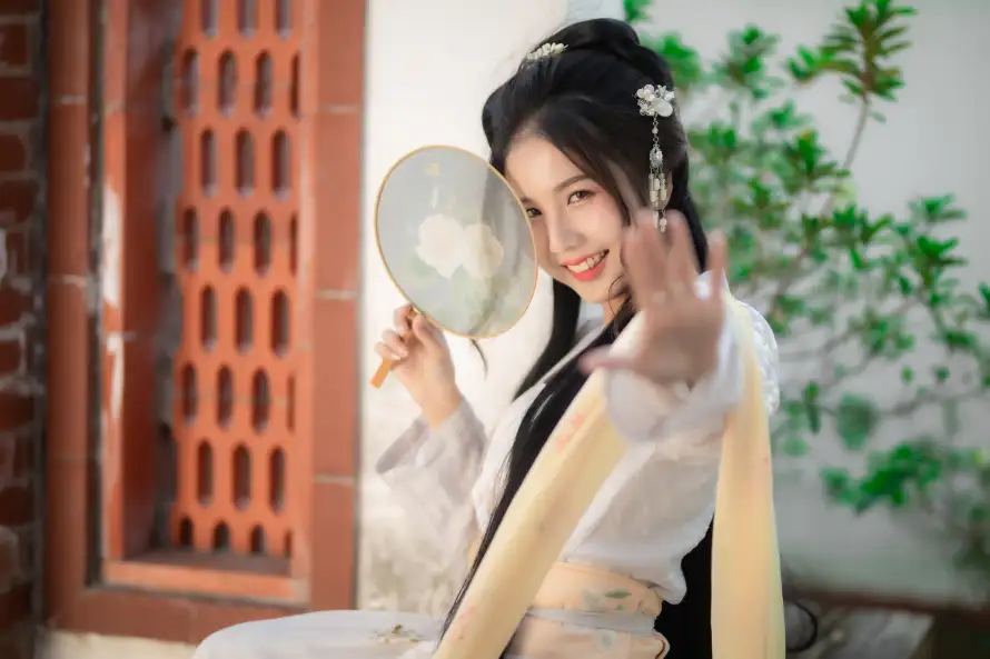 7k发饰壁纸-古风 - 团扇-少女「哲风壁纸」