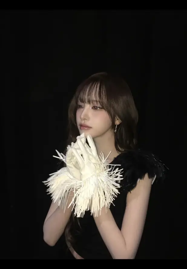 4k美女壁纸 - 耳饰 - 黑发 - 金志恒「哲风壁纸」