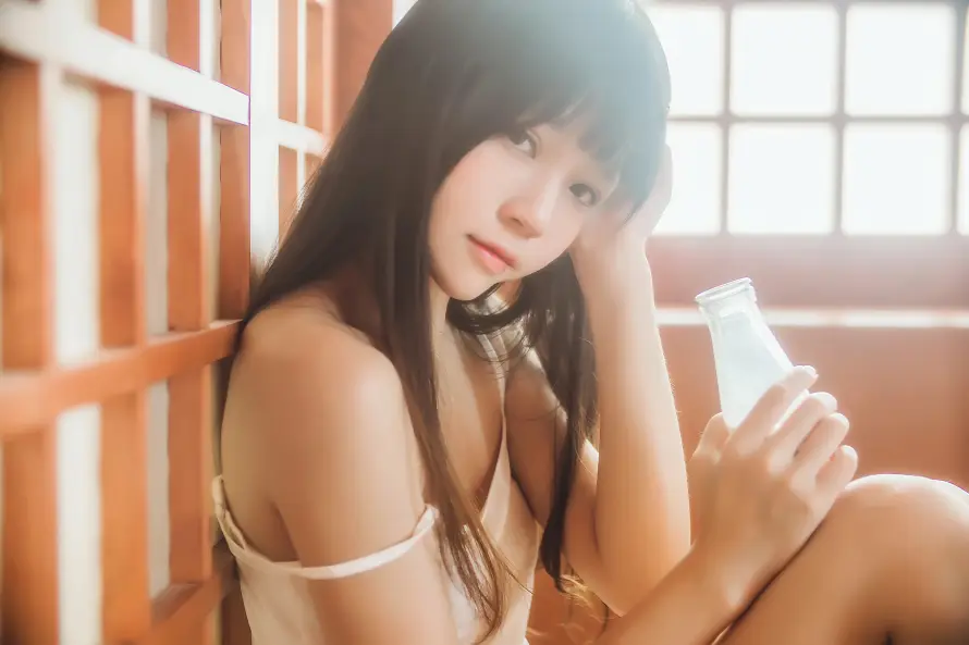 6k写真壁纸-吊带 - 室内-少女「哲风壁纸」