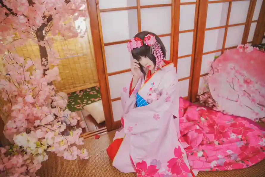 8k发饰壁纸-和室 - 和服-少女「哲风壁纸」