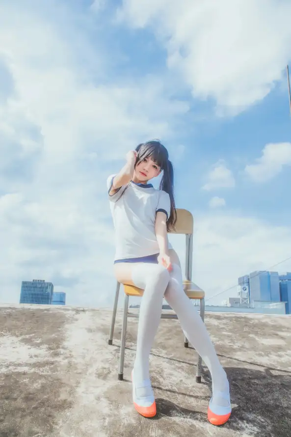 4k天台壁纸 - 室外 - 少女 - 日系「哲风壁纸」