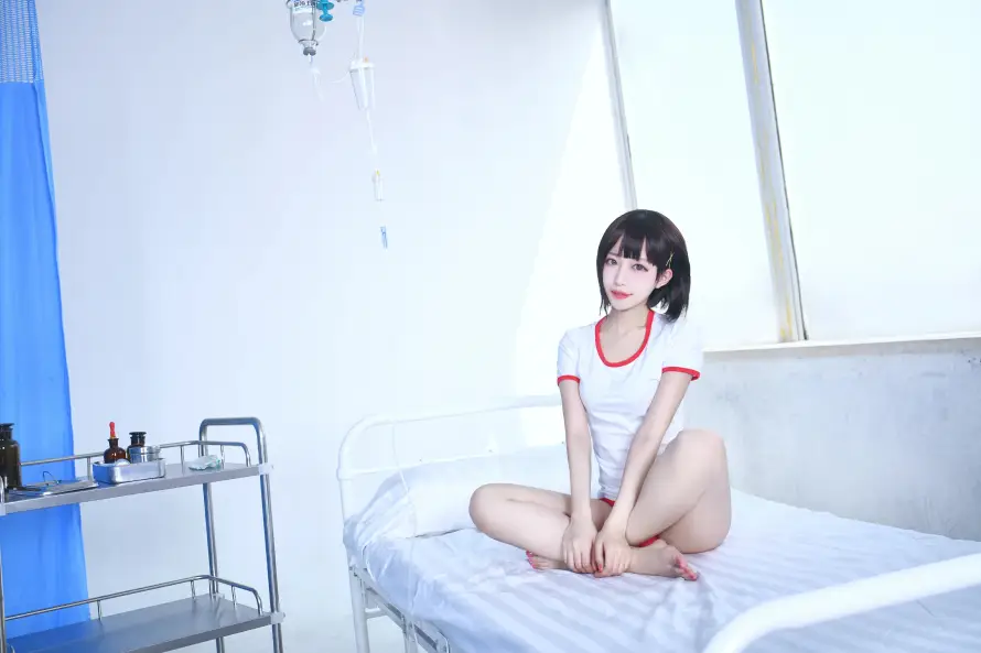 4k室内壁纸 - 少女 - 性感 - 病床「哲风壁纸」