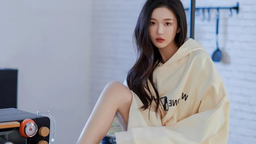 4k休闲壁纸-壁纸 - 室内-少女「哲风壁纸」