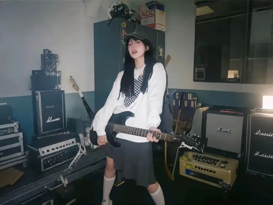3k吉他壁纸-摇滚 - 美女-音响「哲风壁纸」