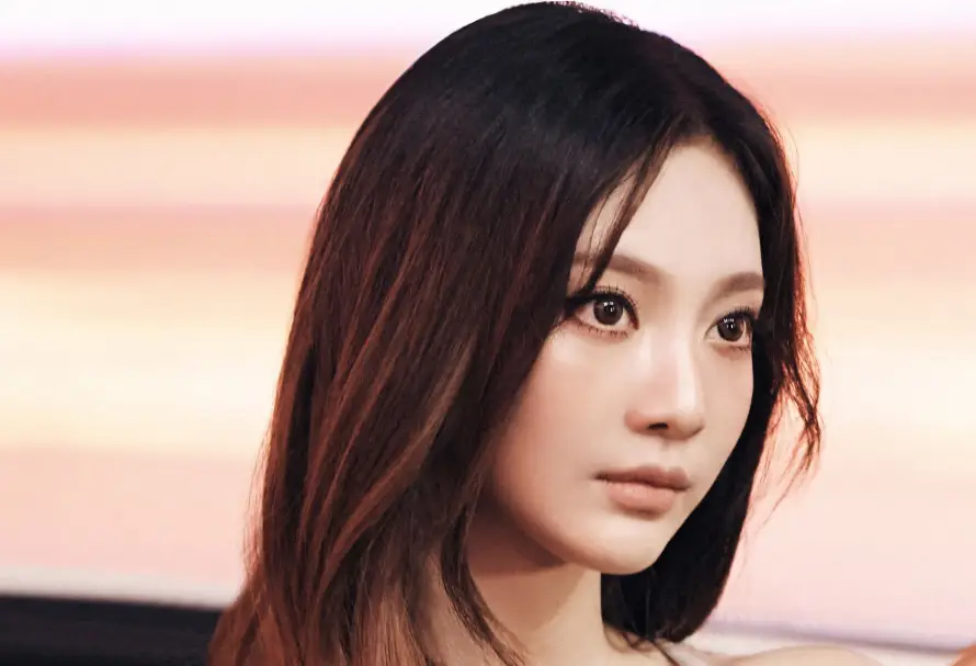 2k捏脸壁纸-美女 - 长发-黑发「哲风壁纸」