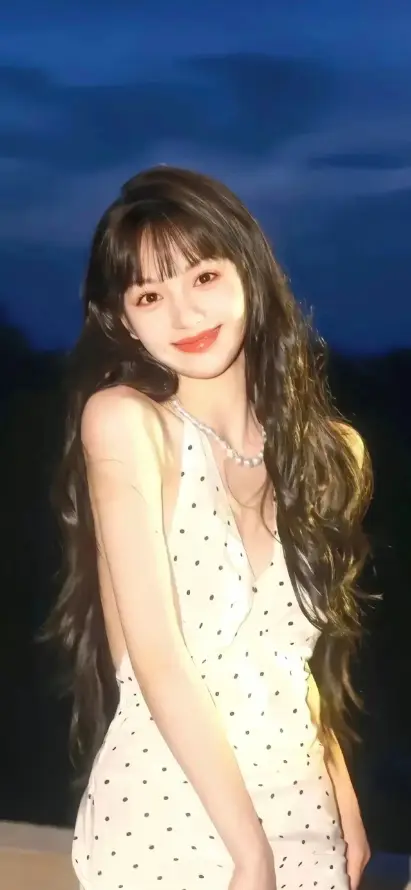 4k夜景壁纸 - 微笑 - 户外 - 美女「哲风壁纸」